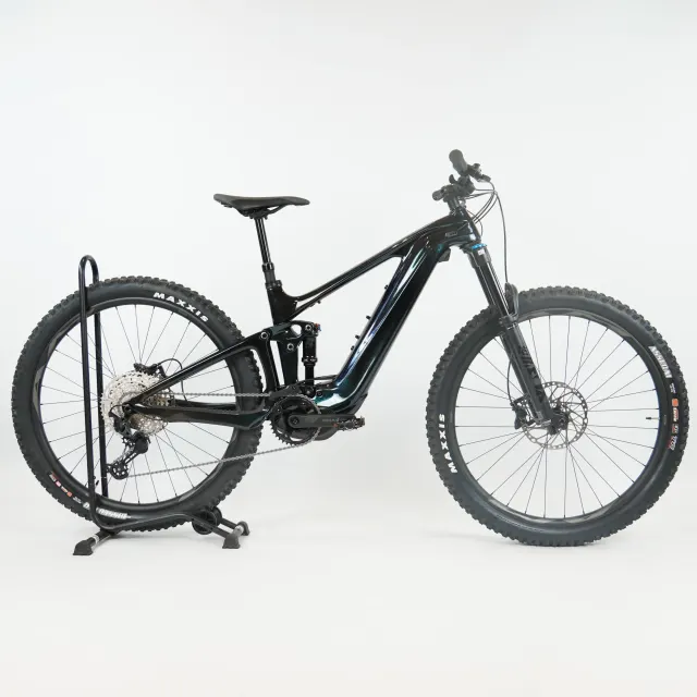 Giant Trance X Advanced E+ 2 Exhibition Bike 2022 - Shimano Deore SLX M7100 Shadow+, 12-speed - Maxxis Assegai