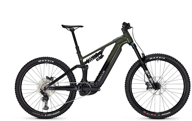 Focus SAM² 6.8 800 Urbangreen / Magicblack 2026